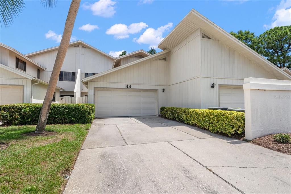 498 LAKEVIEW DRIVE UNIT 44