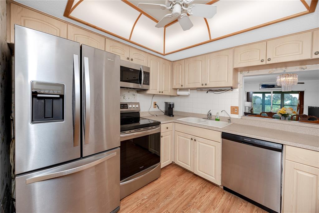 821 DELEON COURT UNIT 309, DUNEDIN, FL — photo 3 of 30