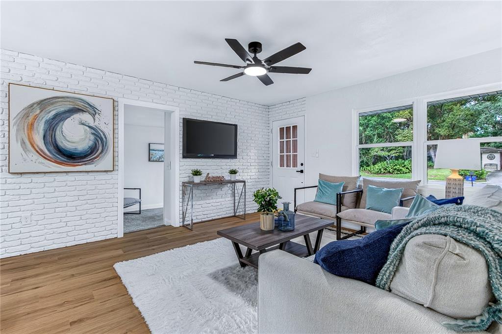 2426 S LAUREL AVENUE, SANFORD, FL — photo 3 of 30