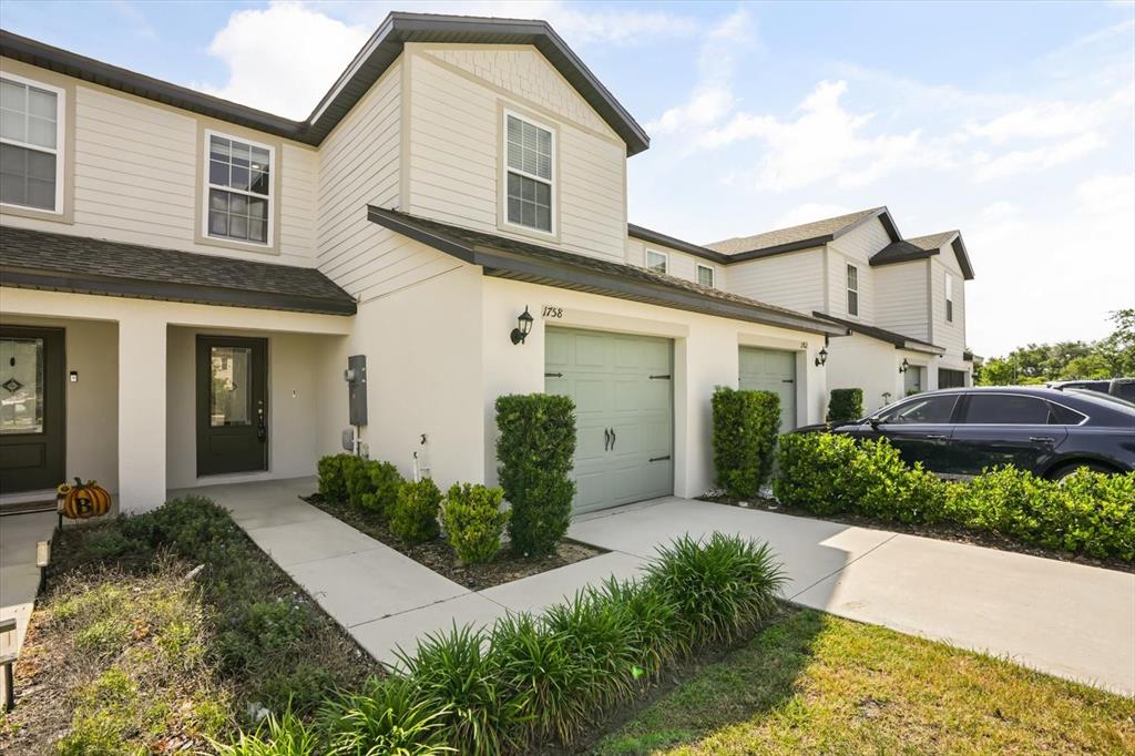 1758 WITHERNSEA COURT, TAVARES, FL — photo 2 of 23
