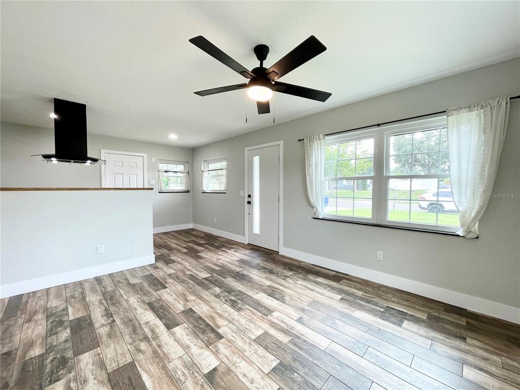 10333 LOUBET STREET, ORLANDO, FL — photo 4 of 29