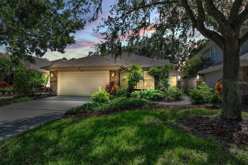 1390 RIVER OAKS COURT