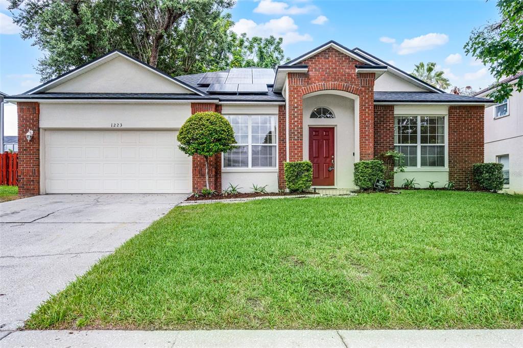 1223 VICKERS LAKE DRIVE