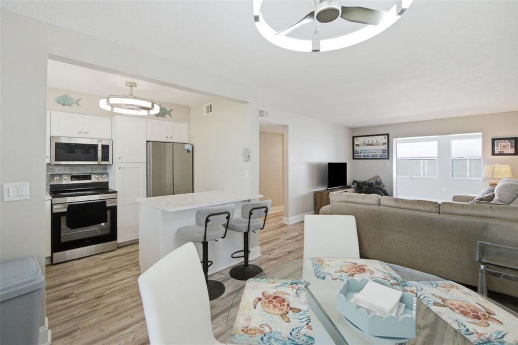 611 GULF DRIVE N UNIT A15, BRADENTON BEACH, FL — photo 3 of 38