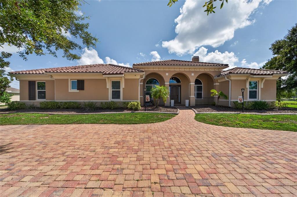 5207 LAKE VENICE DRIVE