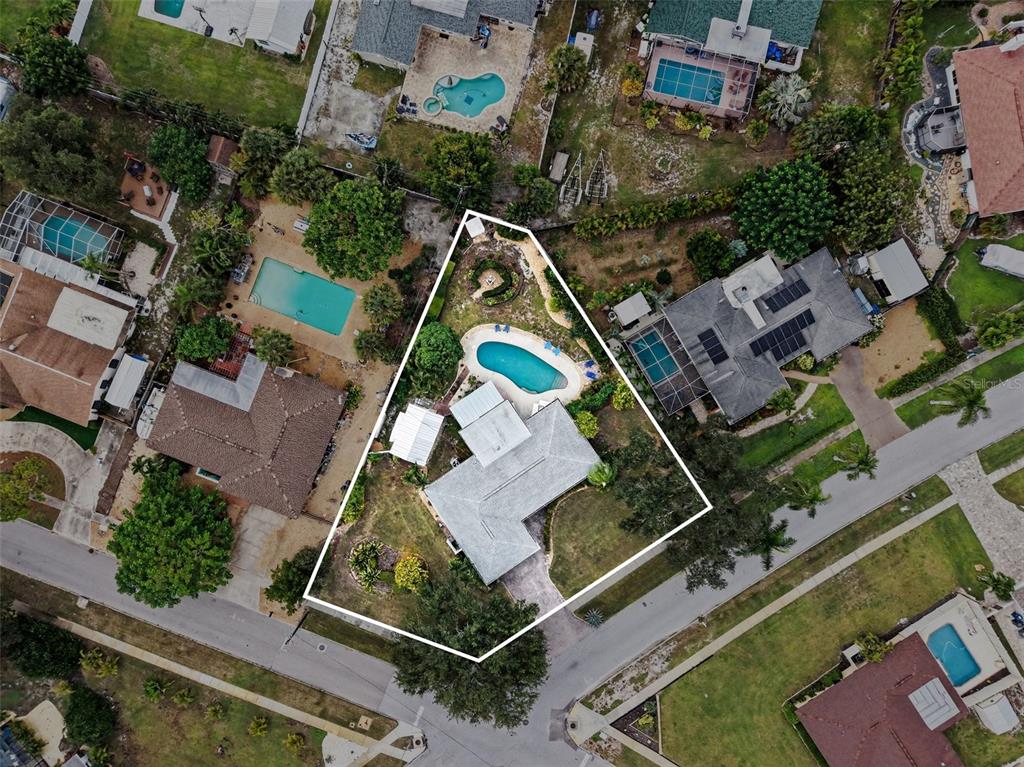 1110 DE NARVAEZ AVENUE, BRADENTON, FL — photo 3 of 30