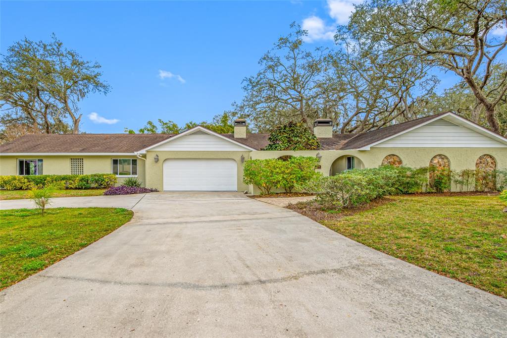 1813 N RIVERHILLS DRIVE