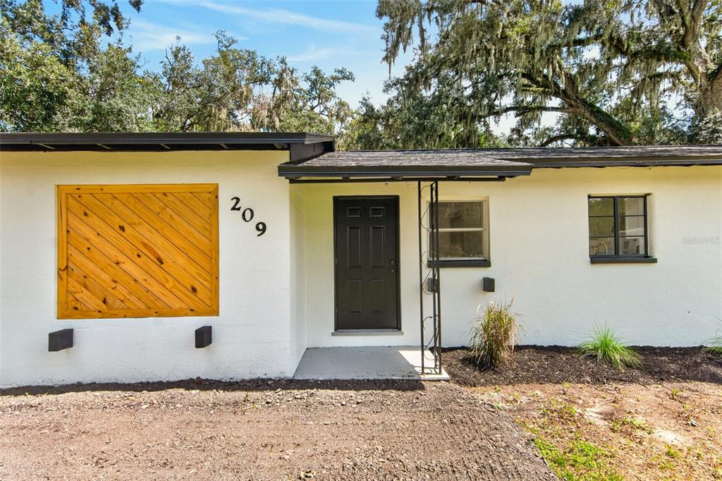 209 S SAINT CLOUD AVENUE, VALRICO, FL — photo 5 of 30