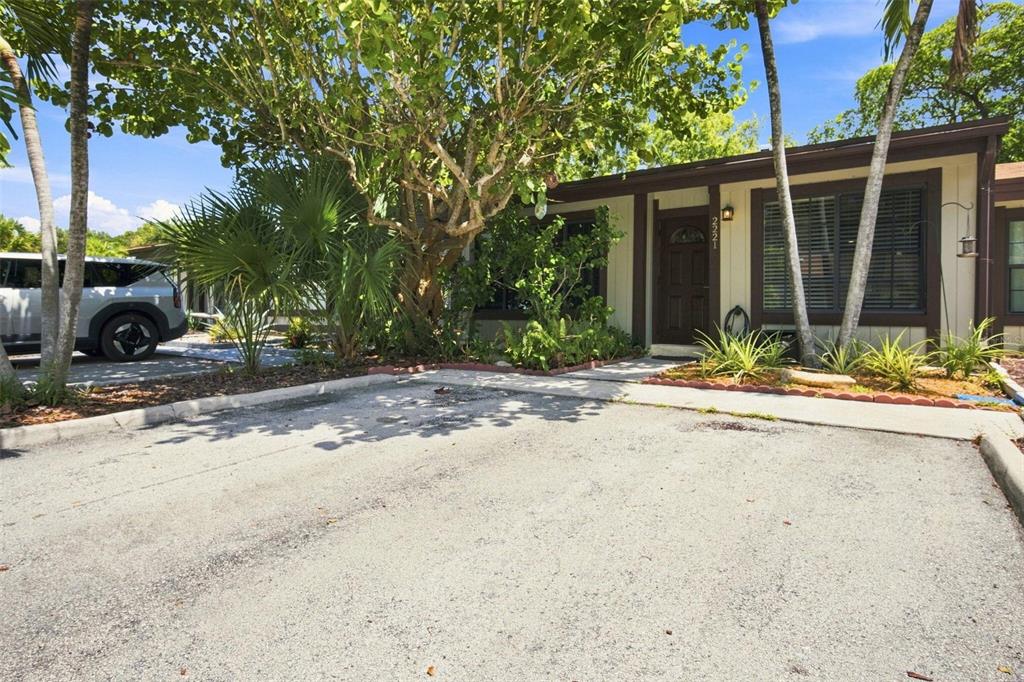 2221 BUTTONWOOD AVENUE, PEMBROKE PINES, FL — photo 2 of 27