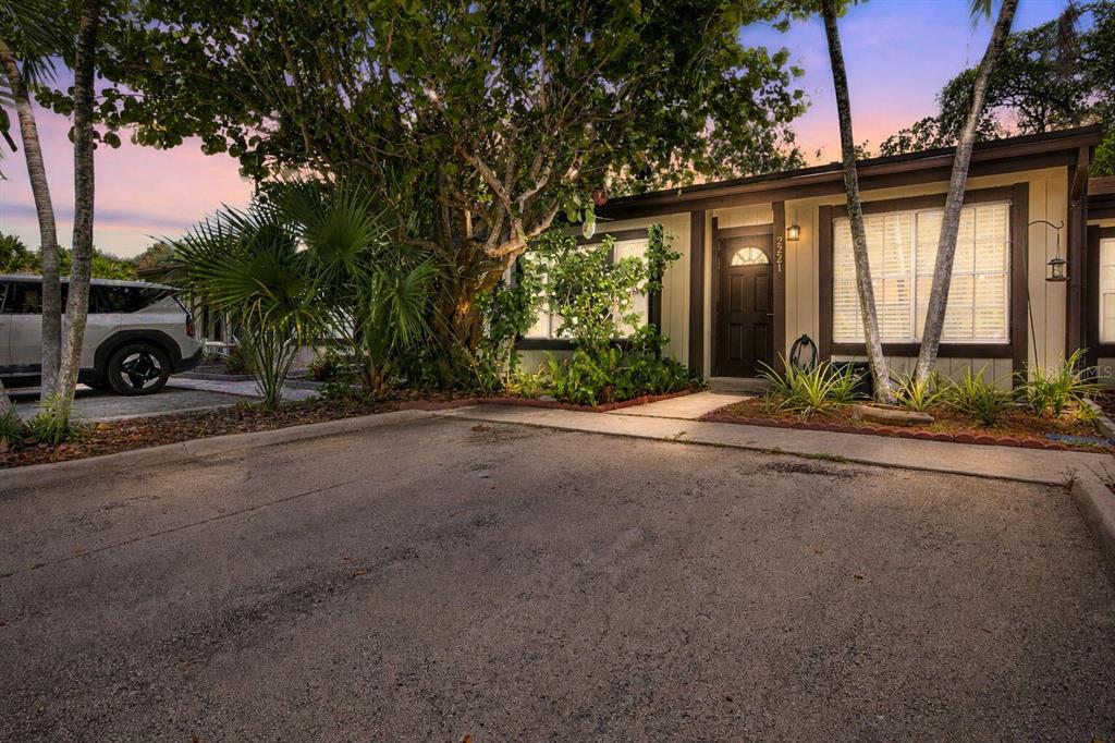 2221 BUTTONWOOD AVENUE, PEMBROKE PINES, FL — photo 3 of 27