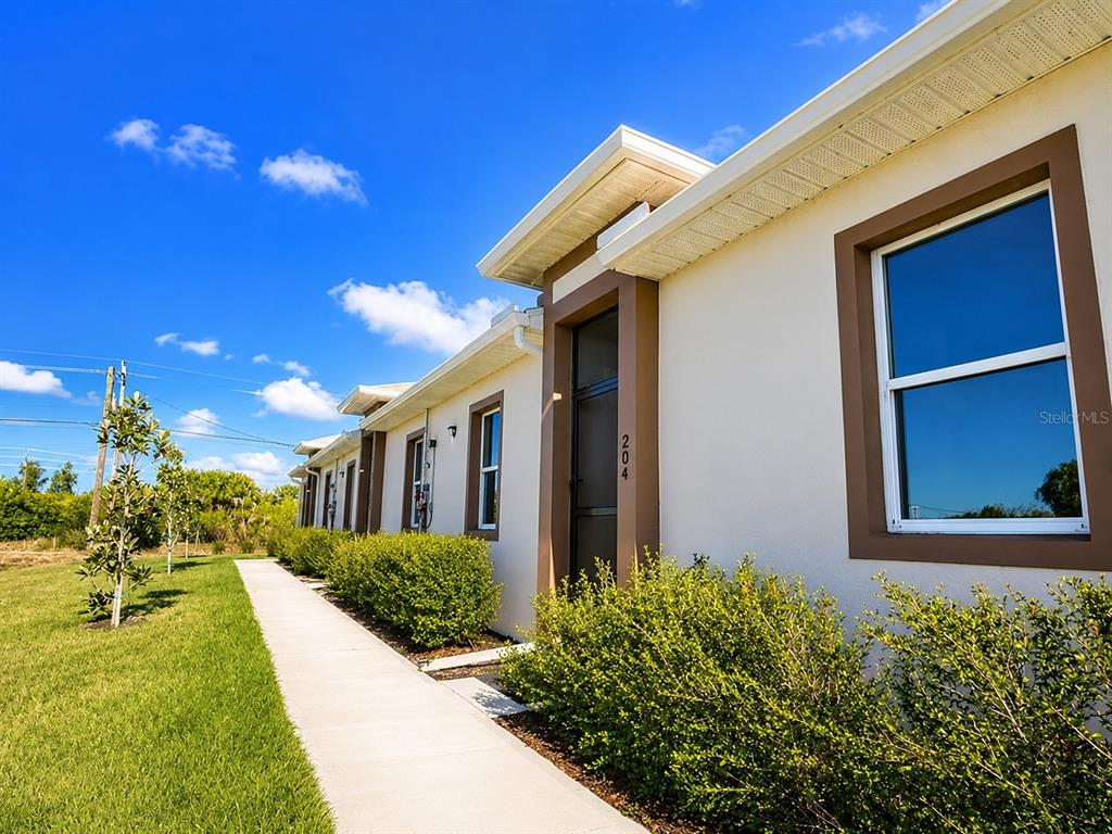 289 BOUNDARY BOULEVARD UNIT 204