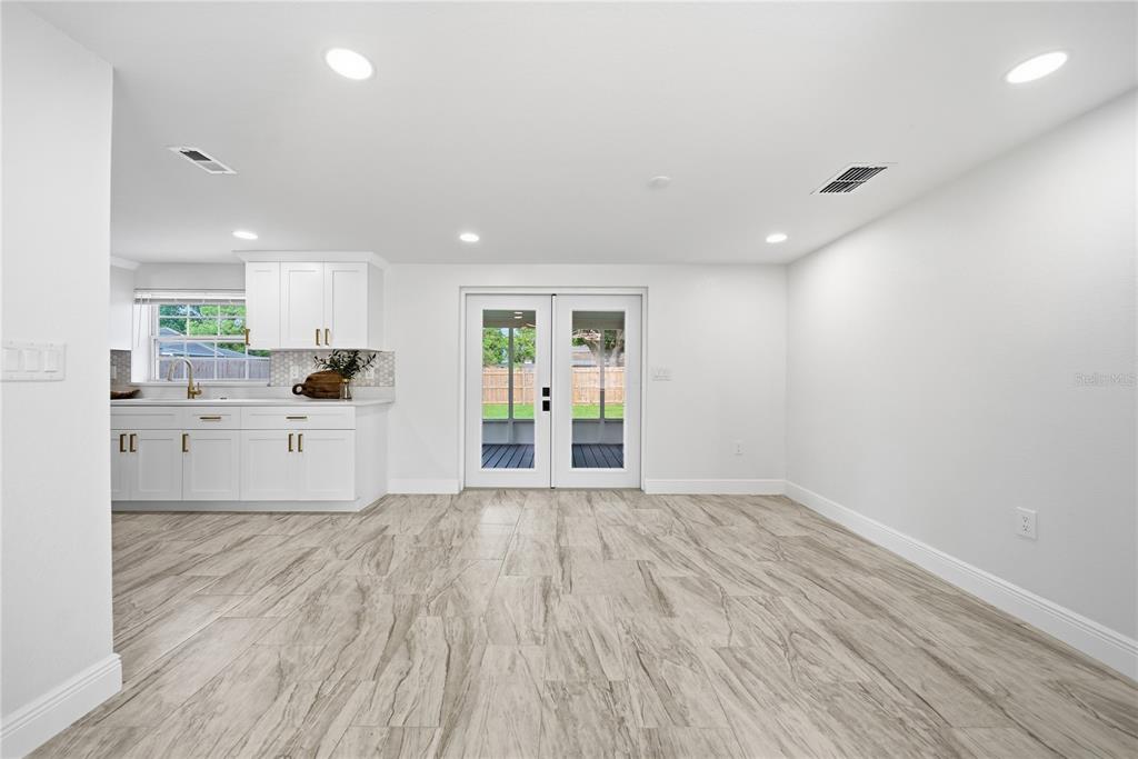16134 BLACKBEARD LN, HUDSON, FL — photo 5 of 30
