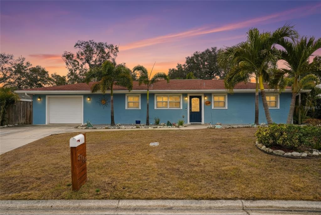 2166 LANAI AVENUE