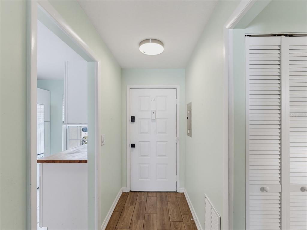 345 PLYMOUTH STREET, SAFETY HARBOR, FL — photo 5 of 69
