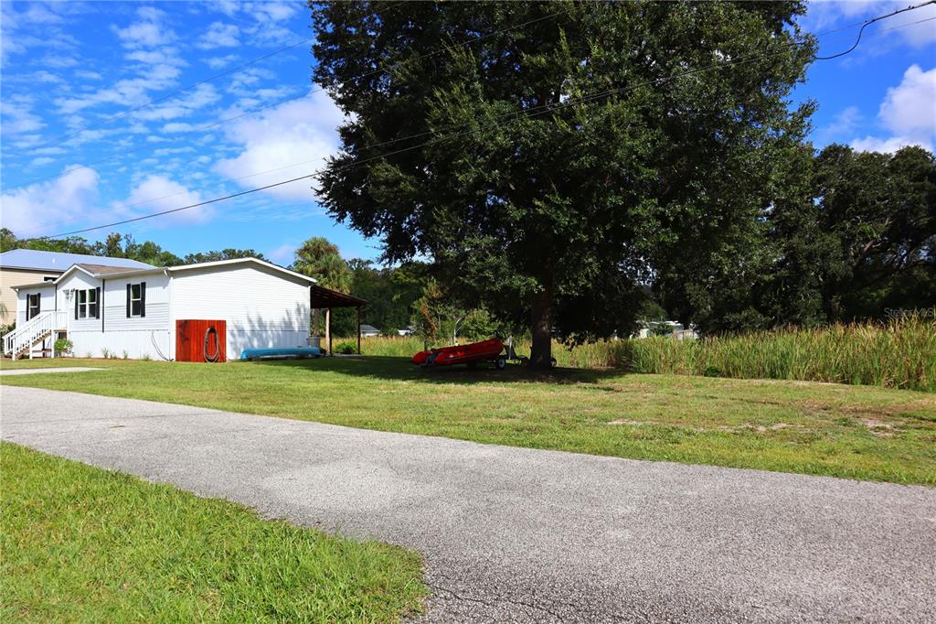 6443 FINANCE AVENUE, WEEKI WACHEE, FL — photo 3 of 30