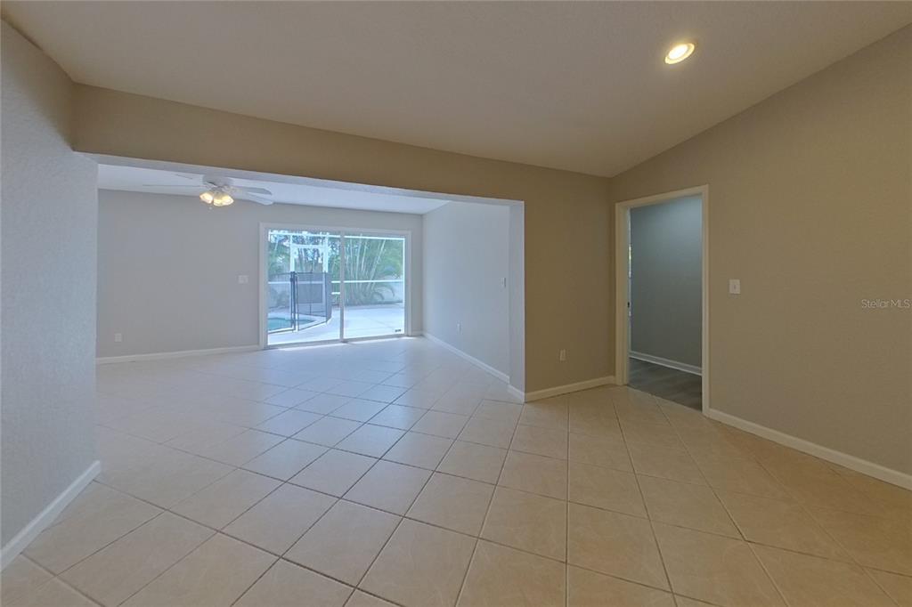14980 CROWN DRIVE, LARGO, FL — photo 3 of 22