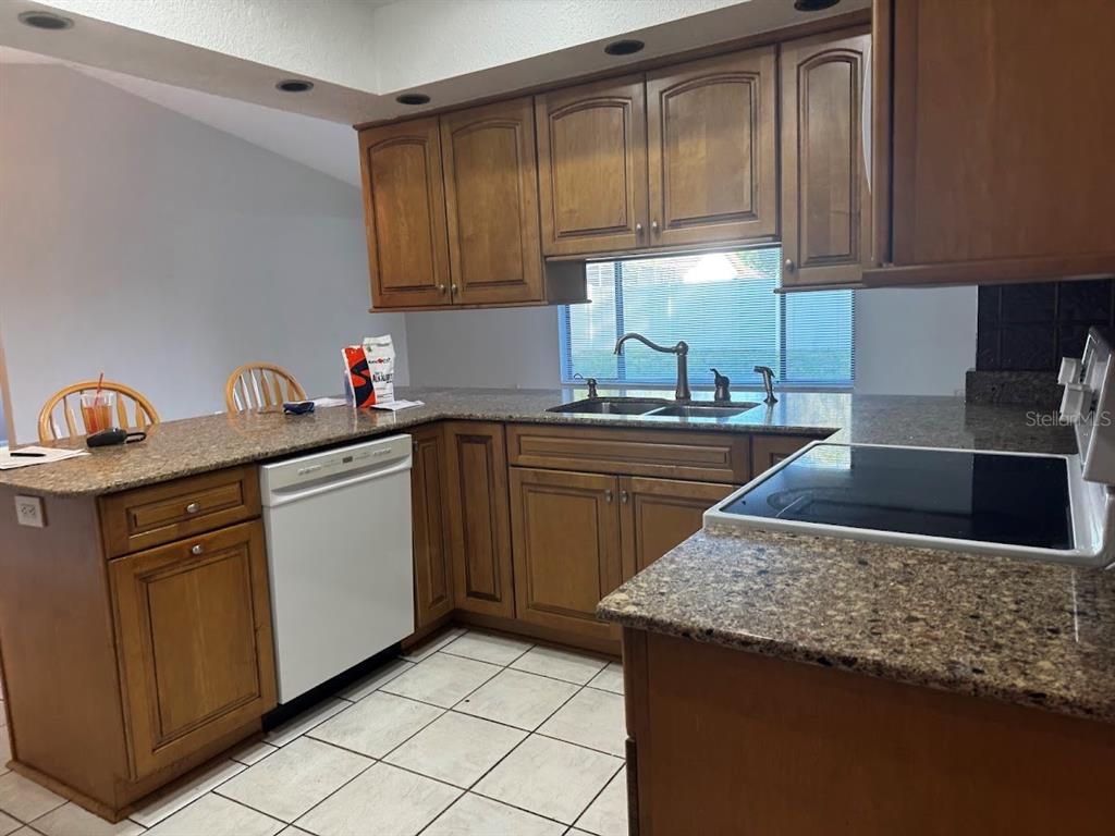 7428 TRANQUIL DRIVE, SPRING HILL, FL — photo 2 of 19