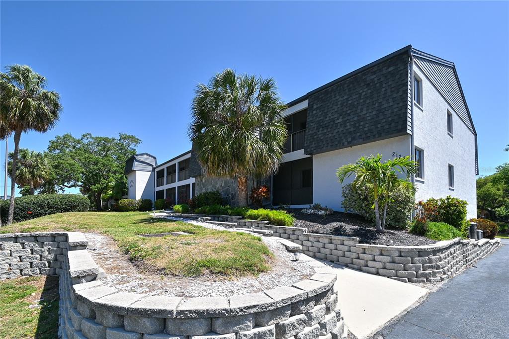2124 TAMIAMI TRAIL N UNIT 103