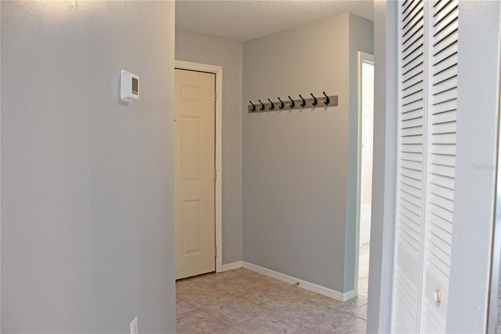 6015 SEAGULL LANE, LAKELAND, FL — photo 3 of 37