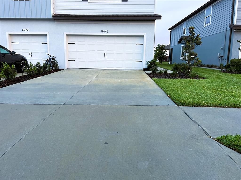 19646 SHADY OAK DRIVE