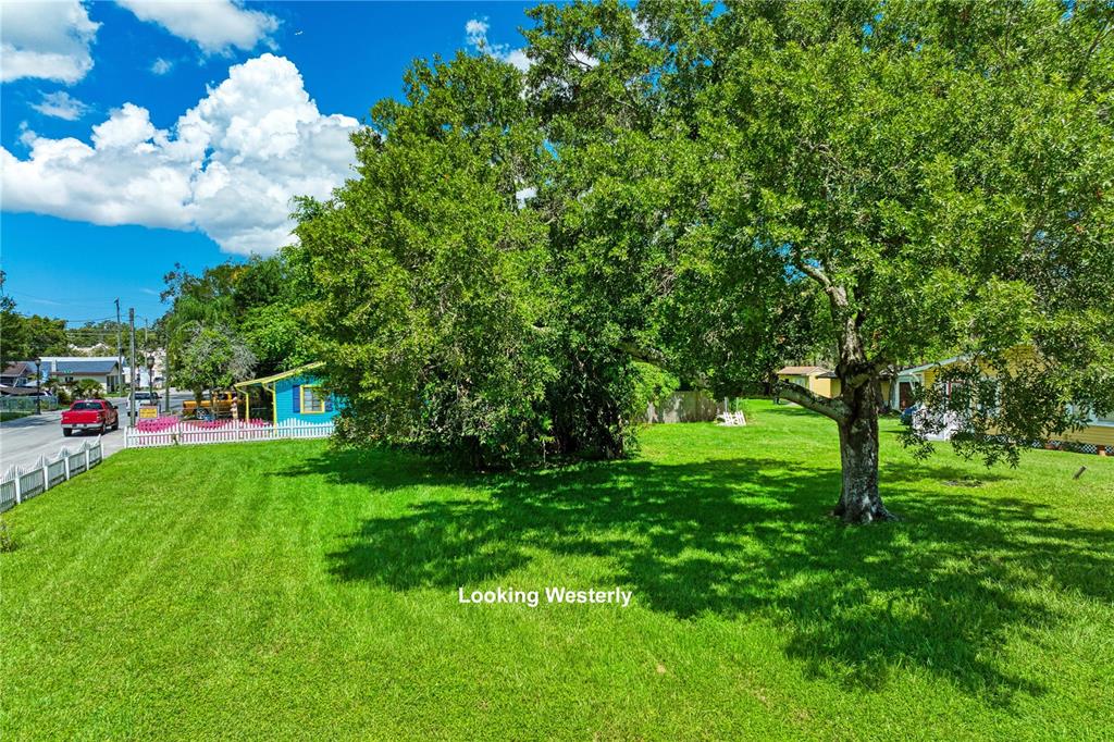 1018 12TH STREET W, BRADENTON, FL — photo 4 of 8