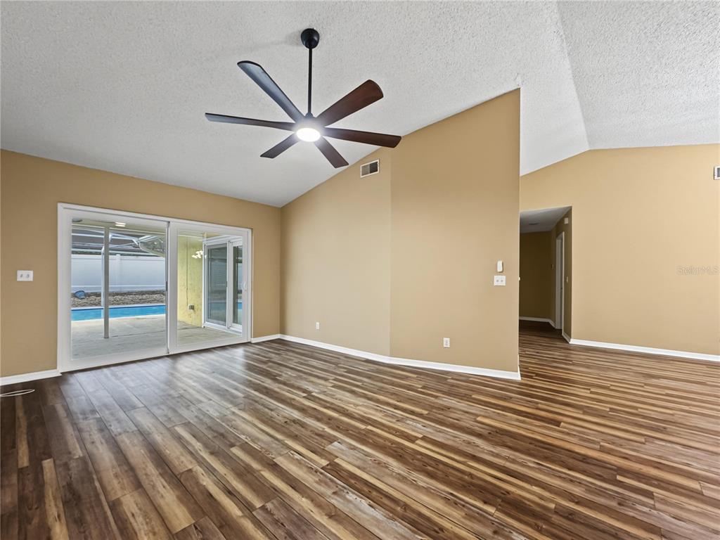 2510 BRIMHOLLOW DRIVE, VALRICO, FL — photo 5 of 25