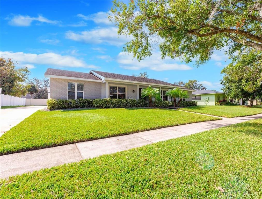 8144 BANYAN BOULEVARD, ORLANDO, FL — photo 2 of 35
