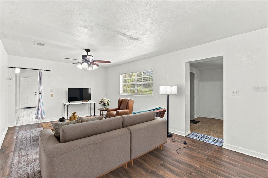 1142 DOC COIL ROAD, BOWLING GREEN, FL — photo 4 of 30