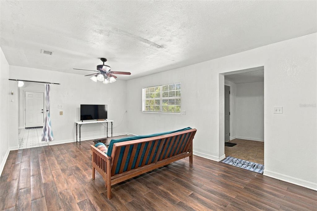 1142 DOC COIL ROAD, BOWLING GREEN, FL — photo 5 of 30