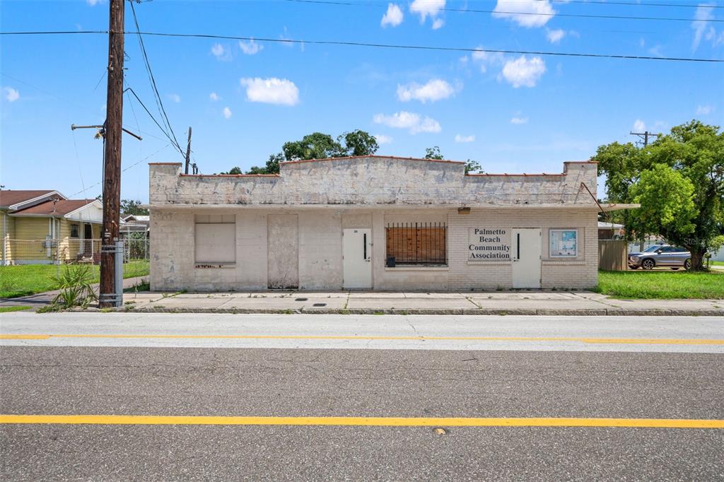 308 S 22ND STREET