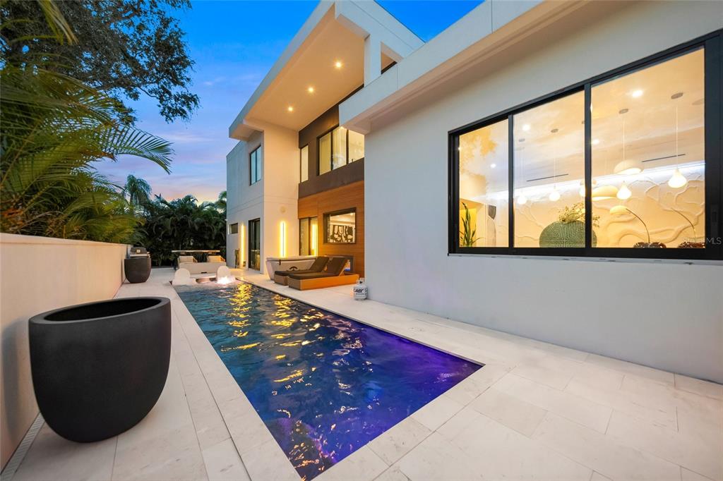 2149 HYDE PARK STREET, SARASOTA, FL — photo 3 of 30