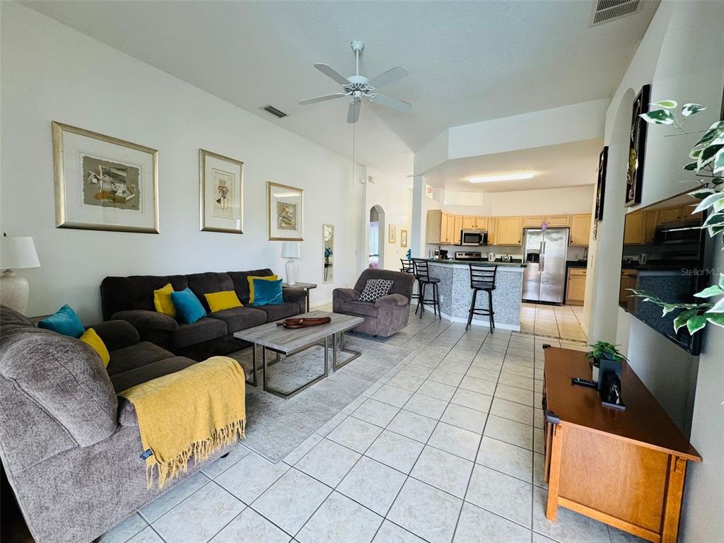 400 MONTARA DRIVE, DAVENPORT, FL — photo 5 of 28