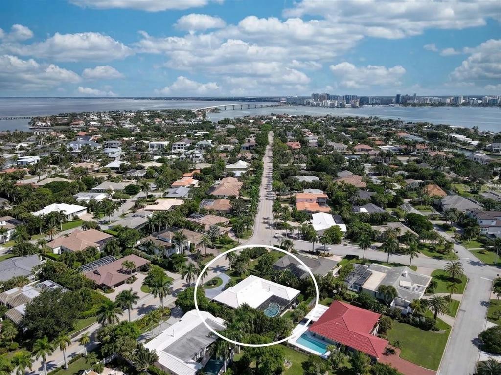 567 BIRD KEY DRIVE, SARASOTA, FL — photo 2 of 30