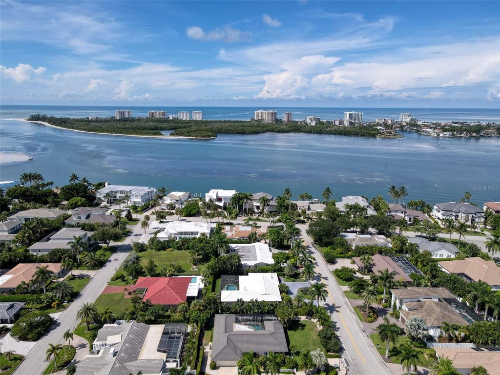 567 BIRD KEY DRIVE, SARASOTA, FL — photo 3 of 30