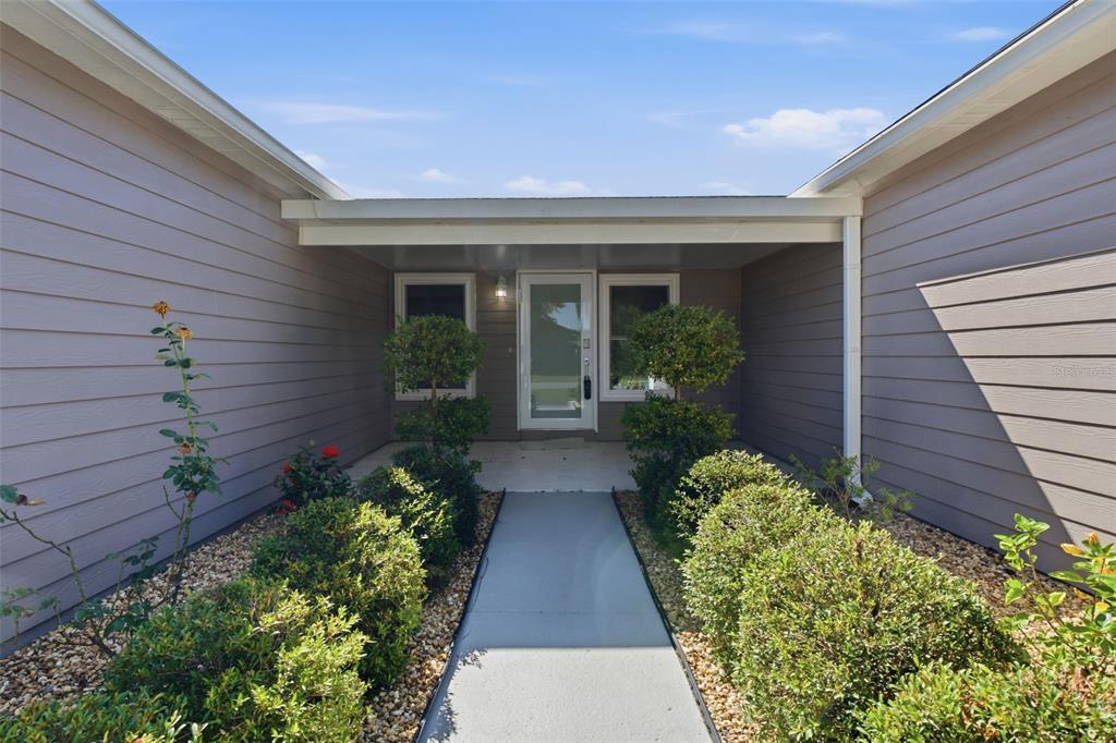 327 MARQUEE DRIVE, KISSIMMEE, FL — photo 3 of 58