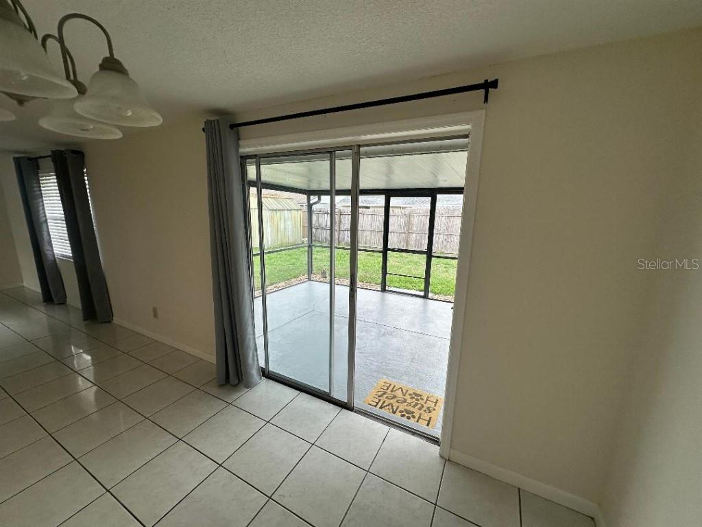 7019 MONTERRON LANE, TAMPA, FL — photo 5 of 14