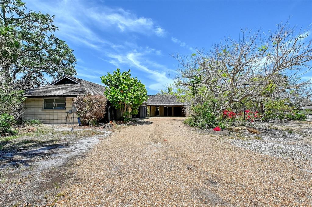 5502 SHADOW LAWN DRIVE