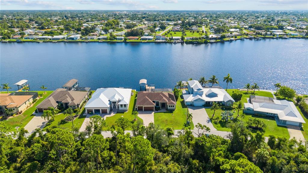 349 SPRINGVIEW CIRCLE NW, PORT CHARLOTTE, FL — photo 5 of 30