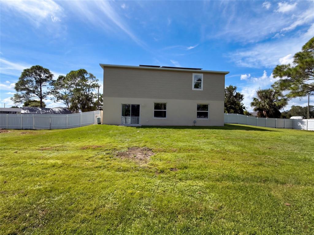 370 HYACINTH STREET, PORT CHARLOTTE, FL — photo 5 of 30