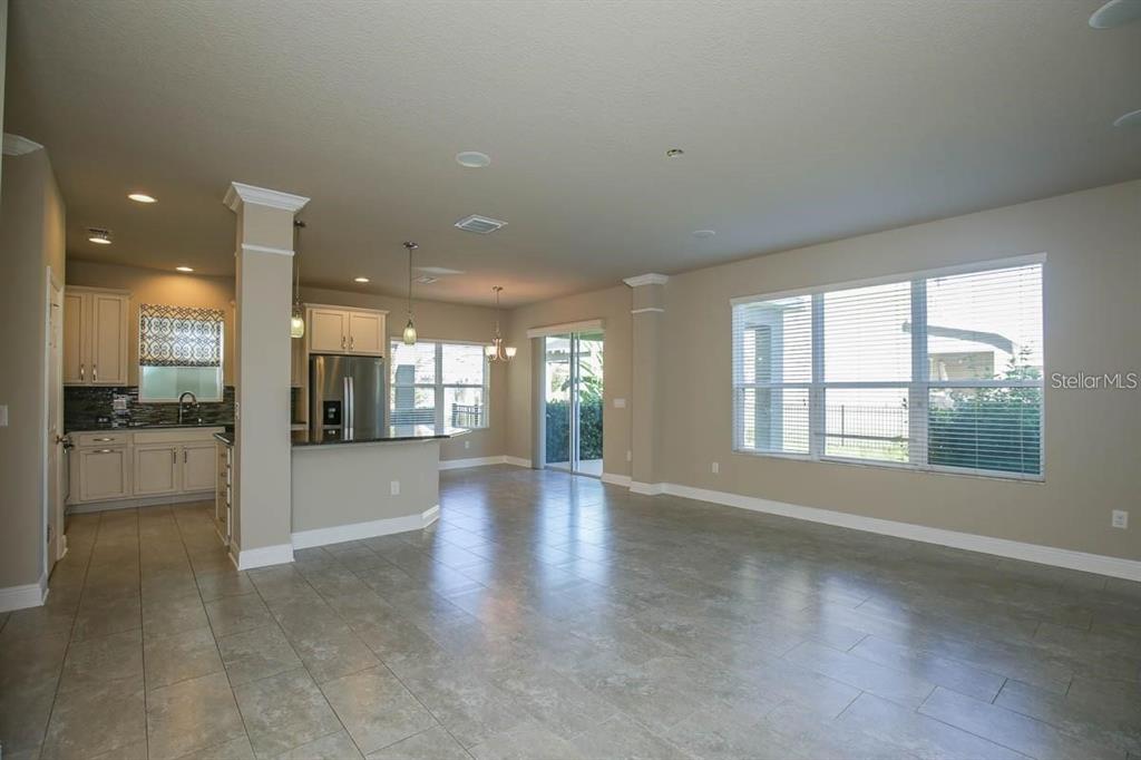 14304 PARKSIDE RIDGE WAY, LITHIA, FL — photo 4 of 14