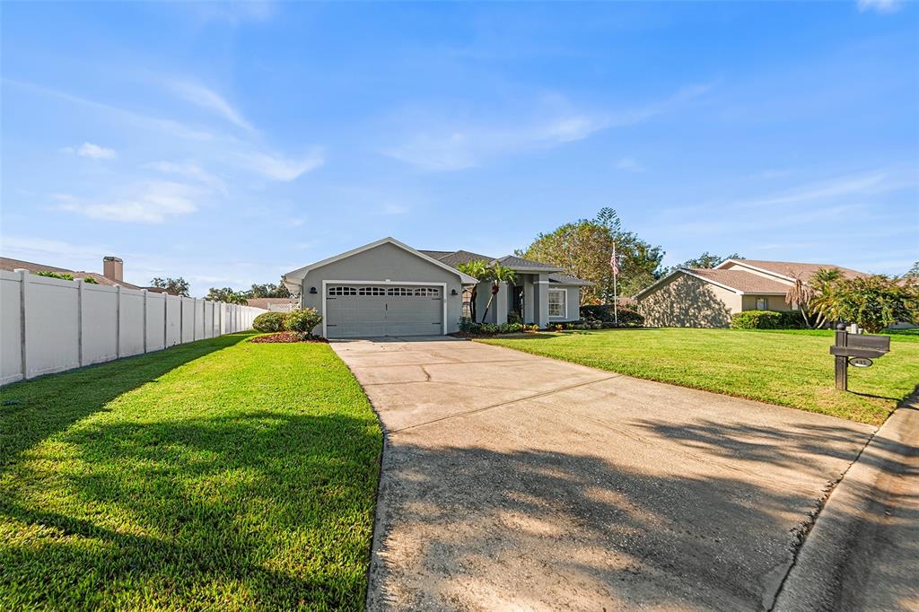 435 LAKE HARRIS DRIVE, LAKELAND, FL — photo 3 of 49