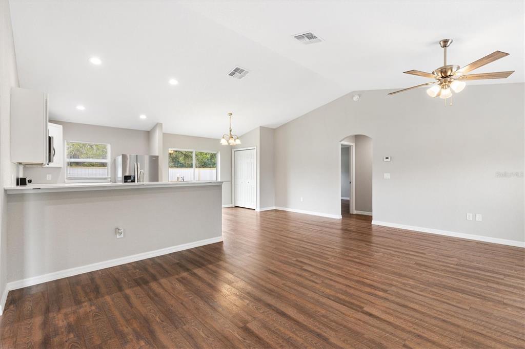 35 GUAVA TERRACE RADIAL, OCKLAWAHA, FL — photo 3 of 30