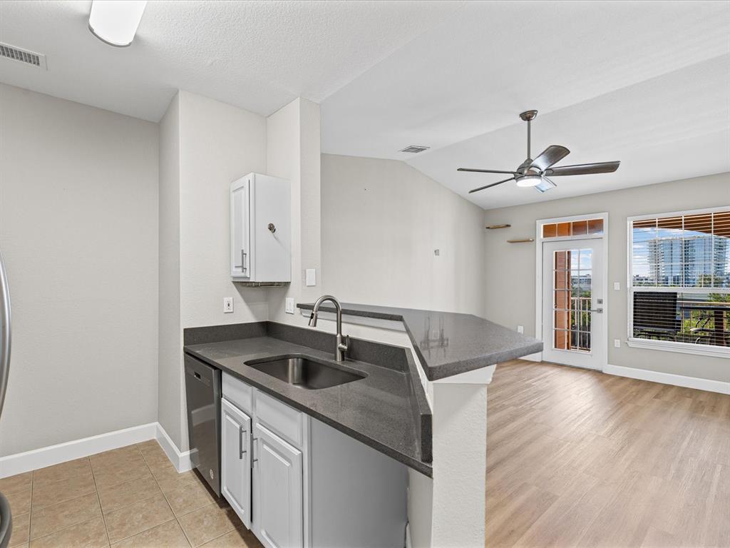5000 CULBREATH KEY WAY UNIT 9311, TAMPA, FL — photo 3 of 30