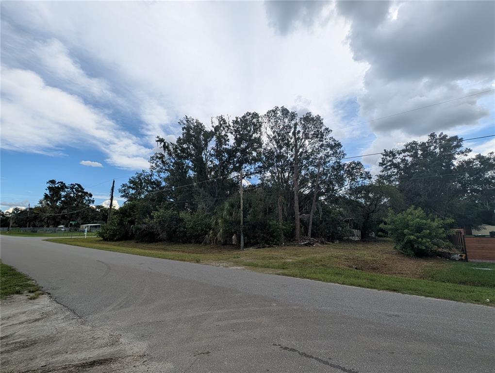 12111 GLENSHIRE DRIVE, RIVERVIEW, FL — photo 2 of 23