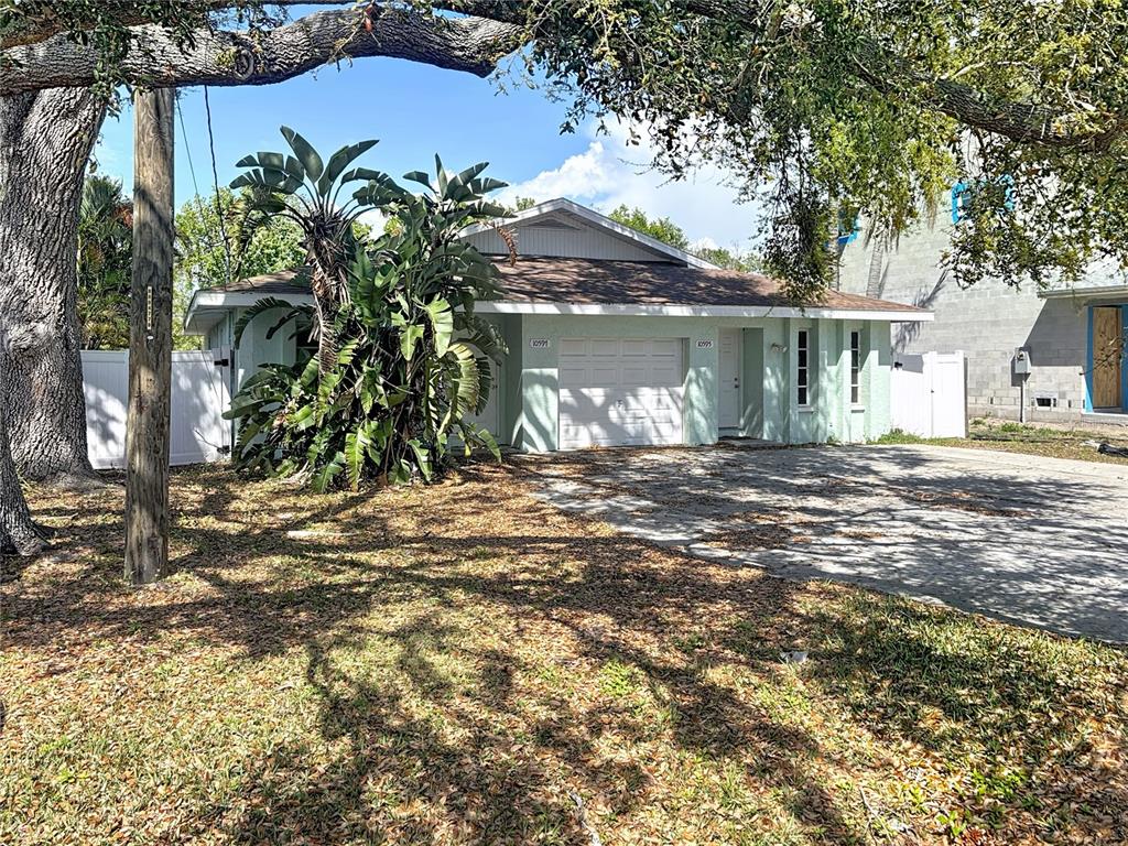 10597/10595 101ST AVENUE, SEMINOLE, FL — photo 4 of 30