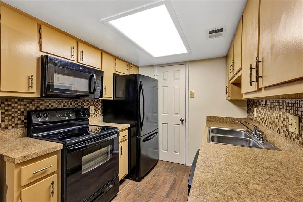 1728 TOWNHALL LANE UNIT 1728, ORLANDO, FL — photo 3 of 20