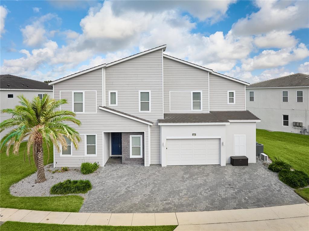 1735 OAK BLOSSOM DRIVE
