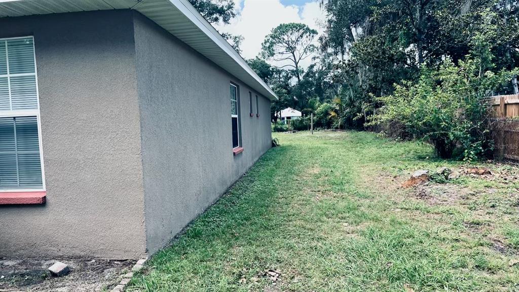 4737 5TH STREET, ZEPHYRHILLS, FL — photo 4 of 30