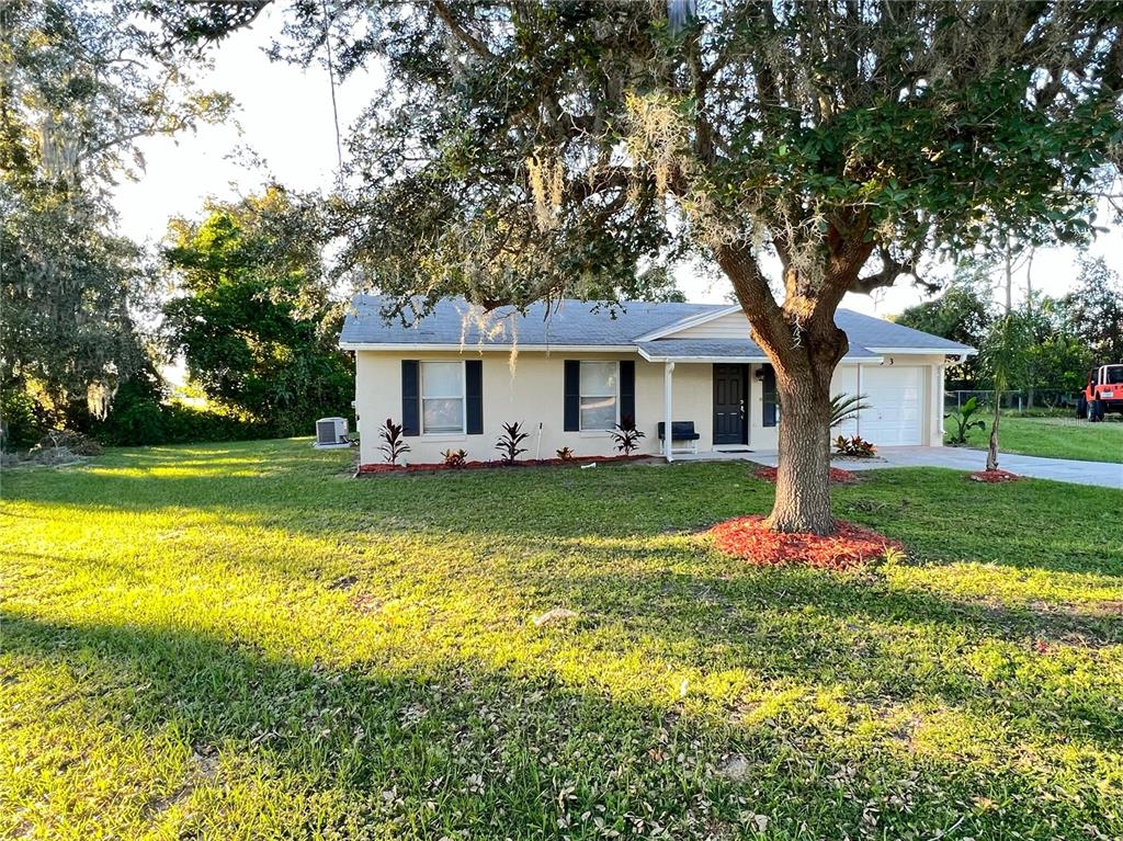 33 LAKEVIEW COURT, MASCOTTE, FL — photo 3 of 22
