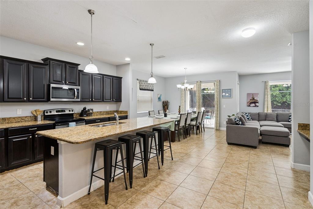 8898 CANDY PALM ROAD, KISSIMMEE, FL — photo 3 of 30